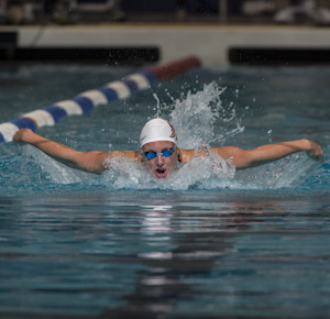 Katinka Hosszu places first in the prelims of the 400 IM at the 2012 Indianapolis Grand Prix.