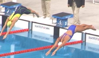 Kristy Kowel of USA starts the 200 Breast.