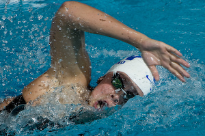 Alicia Aemisegger and Kaitlin Sandeno tie for first in 200 IM at 2008 Toyota Grand Prix at Ohio State University.