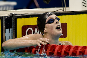 Allison Schmitt wins semi-final of 200 meter freestyle at 2008olympic trials.