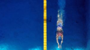 Unidentified Swimmer warming up at Santa Clara Grand Prix