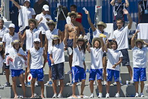2010PANPACS Team Japan cheers for their swimmer in the prelims of the 800 meter freestyle at the 2010 Pan Pacific Championships.