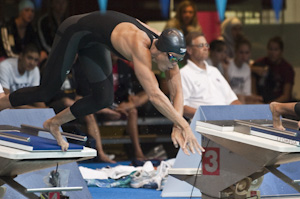 Dara Torres places first in the prelims of the 50 Free at the 2009 USA Swimming ationals/World Team Trials.
