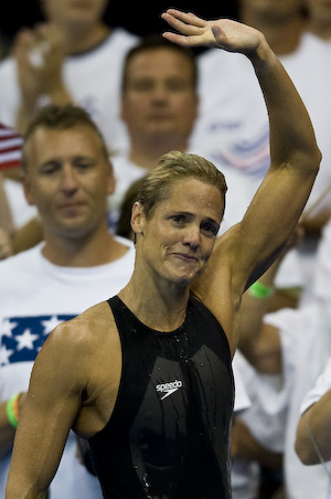Dara Torres salute the crowd following the 100 meter freestyle
