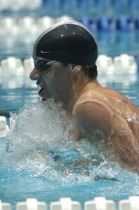Brendan Hansen wins 200 Breastroke