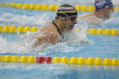 Mark Warnecke wins 50 breast at 2005 worlds.