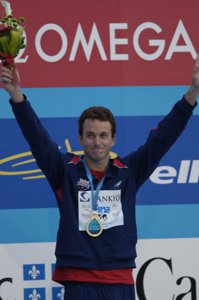Aaron Peirsol medal ceremony 100 back, 2005 worlds.