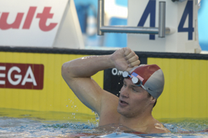 Brendan hansens sets new wr in 200 breastroke at 2005 worlds.