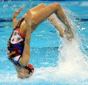 Shanghai, CHINA; Natalia Ishchenko and Svetlana Romashina (RUS) during sycnhronized swimming duet free final in the 14th FINA World Championships.