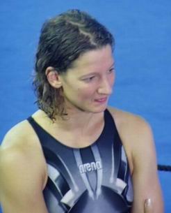 Antje Buschschulte after winning 100 backstroke WC Barcelona'03