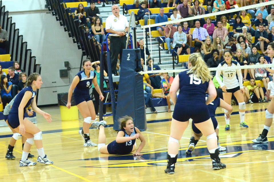 3 Lessons Swimmers Can Learn From Volleyball