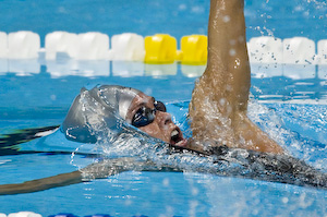 Natalie Coughlin reclaims the world record in the 100 backstroke at 2008 Olympic Trials.