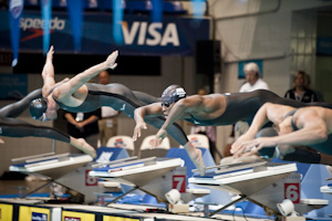 Cullen Jones places first in the prelims of the 50 Free at the 2009 USA Swimming ationals/World Team Trials.