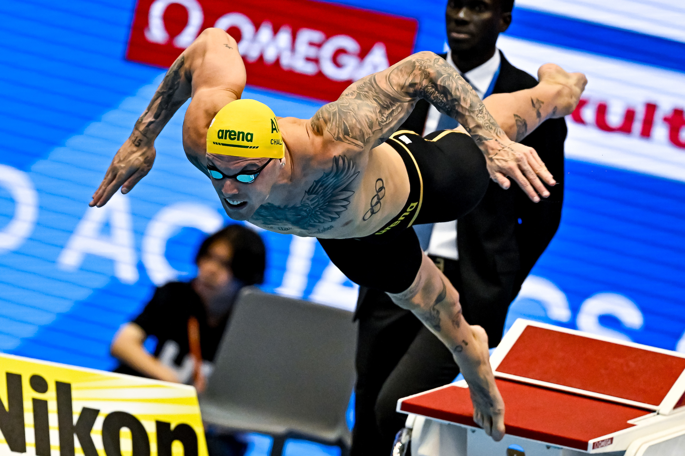 Kyle Chalmers, da Austrália, compete na final dos 100m livres masculinos durante o 20º Campeonato Mundial de Esportes Aquáticos no Marine Messe Hall A em Fukuoka (Japão), 27 de julho de 2023.