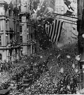 Gertrude_Ederle_parade_NYWTS