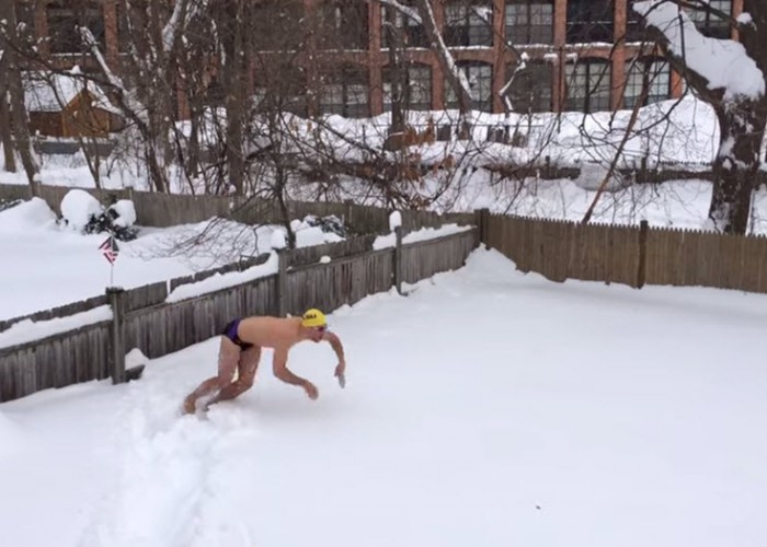 lsu-snow-swim