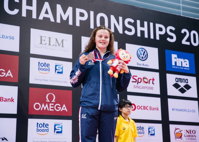 holly-hibbott-2015-fina-world-juniors-1