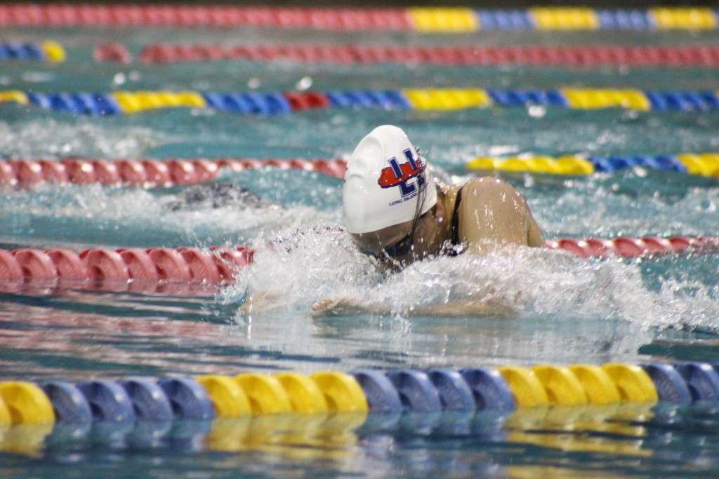 margaret-aroesty-wins-200-breast-at-2016-ncsa-juniors
