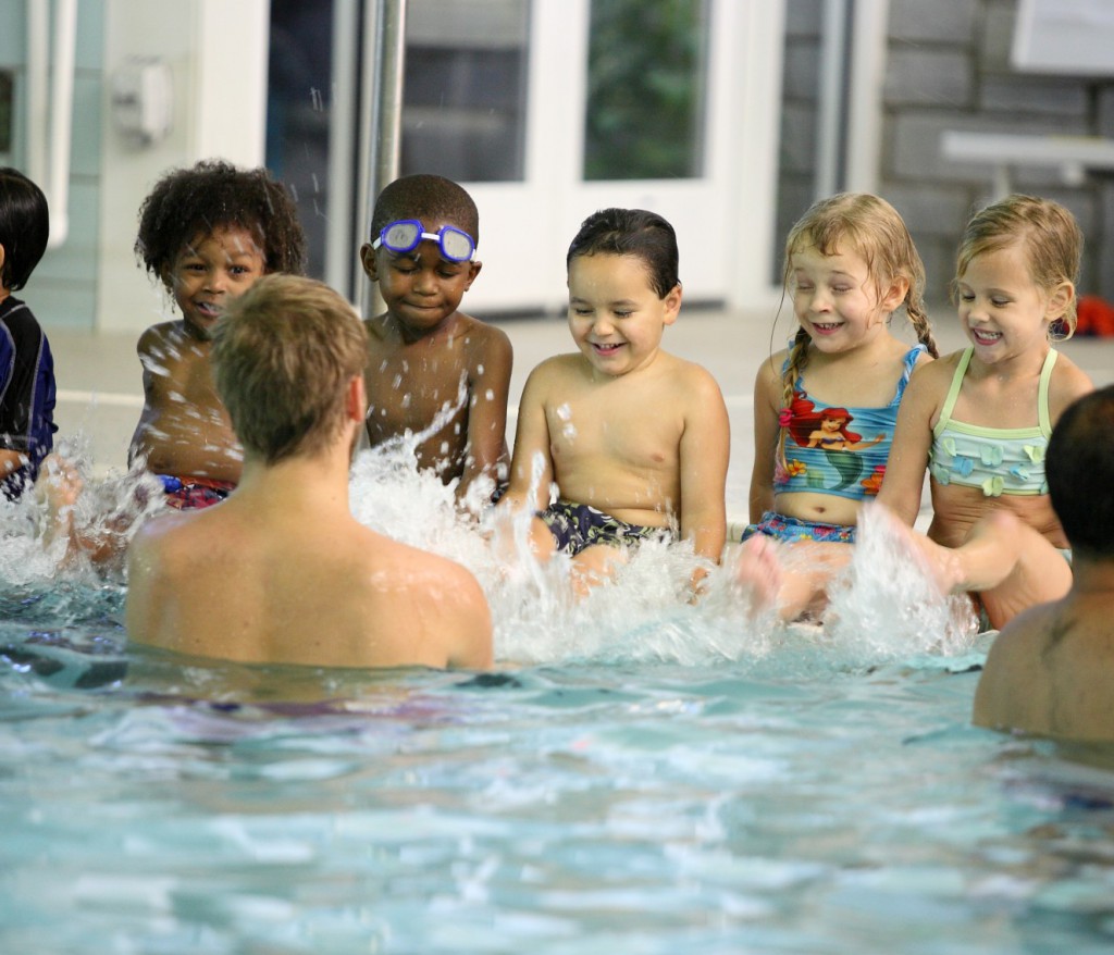 swim-lesson-children-splash