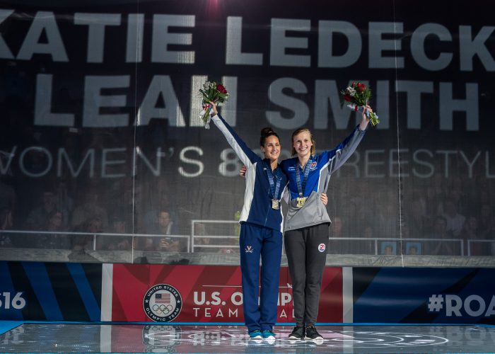 katie-ledecky-leah-smith-