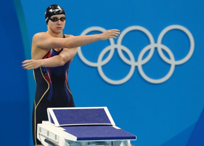 ledecky-stretch-arms-cross-rio