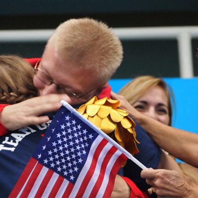 robert-griswold-molly-griswold-hugging-rio
