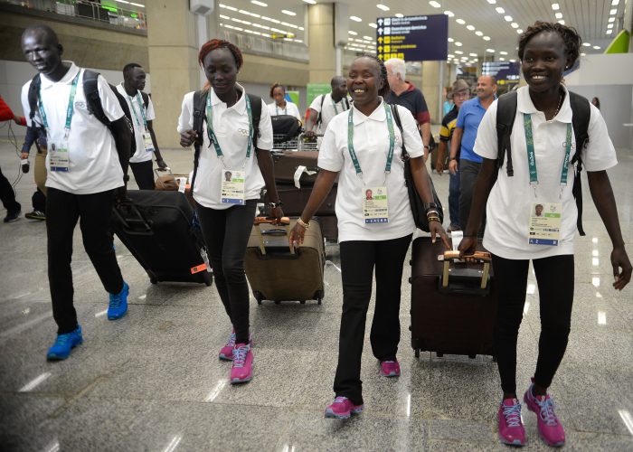 Rio de Janeiro - Integrantes da Equipe Olímpica de Atletas Refugiados desembarcam no RioGaleão. Os atletas são refugiados do Sudão do Sul que vivem no Quênia e disputarão diferentes modalidades de corrida nas competições de atletismo (Foto: Tomaz Silva/Agência Brasil)