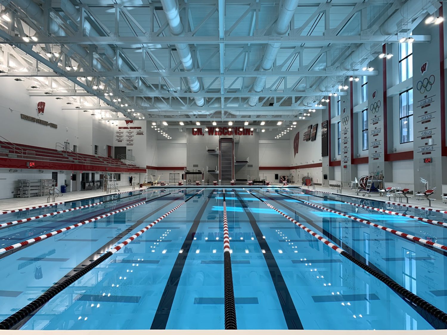 Wisconsin Swimming & Diving Starts New Era in New Facility Swimming