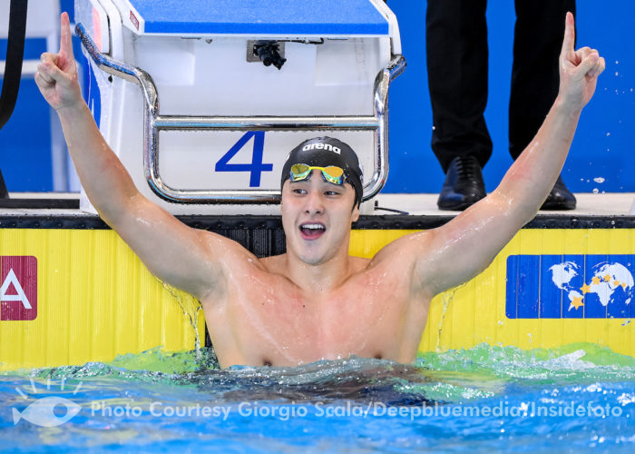 Daiya Seto of Japan celebrates after winning the gold medal in the 200m Breaststroke Men Final during the FINA Swimming Short Course World Championships at the Melbourne Sports and Aquatic Centre in Melbourne, Australia, December 16th, 2022. Photo Giorgio Scala / Deepbluemedia / Insidefoto