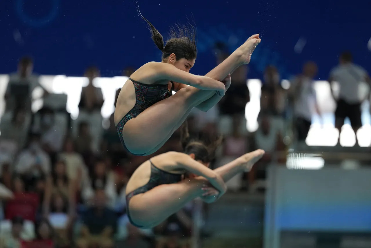 Mia Cueva and Lia Cueva